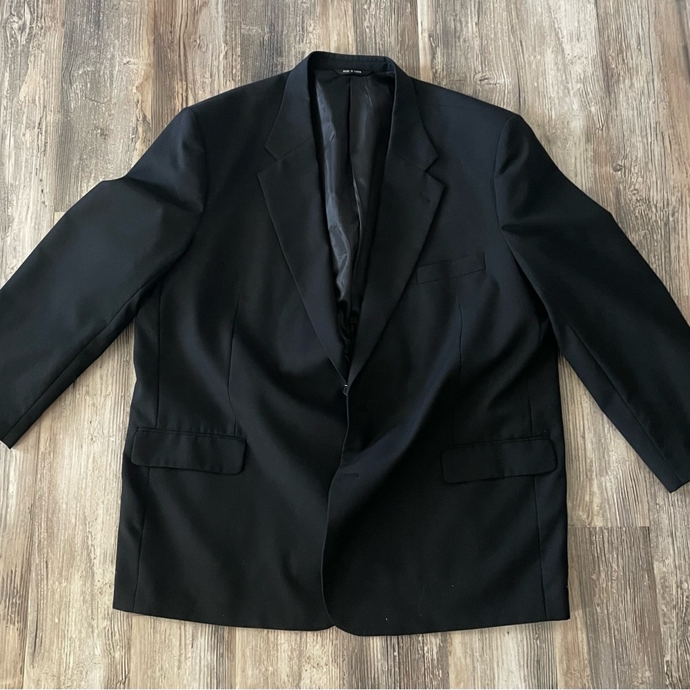 Natural Exchange Executive Black two button Men’s Sport Coat. Size 54R